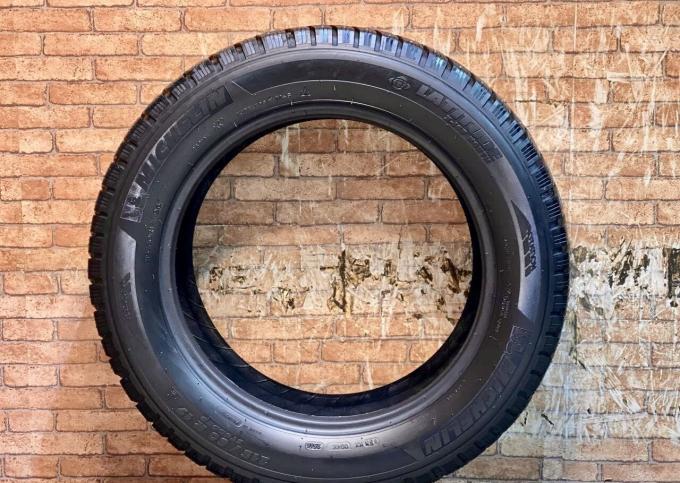 Michelin Latitude X-Ice North 215/60 R17