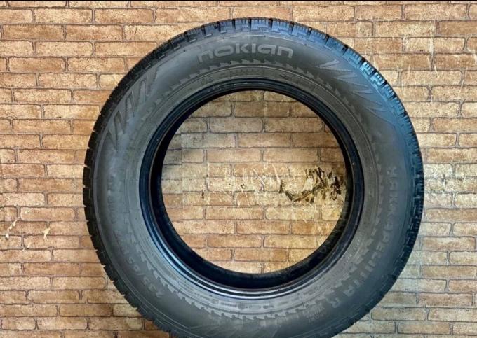 Nokian Tyres Hakkapeliitta R 235/65 R17