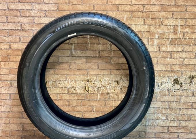 Bridgestone Blizzak LM-001 245/50 R19