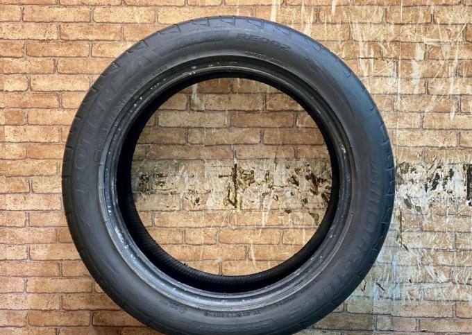 Bridgestone Potenza RE002 Adrenalin 225/50 R17