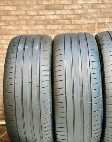 Michelin Pilot Sport 4 245/50 R18