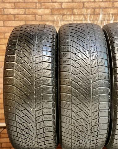 Continental ContiVikingContact 6 SUV 225/60 R17