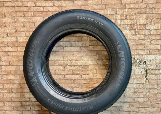 Michelin Latitude Sport 3 235/65 R17