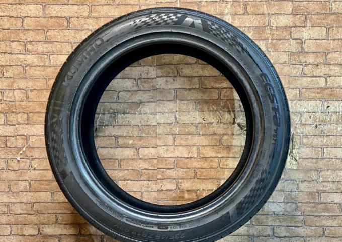 Kumho Ecsta PS71 235/45 R18