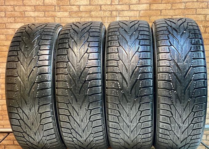 Nokian Tyres Hakkapeliitta R2 SUV 235/65 R17