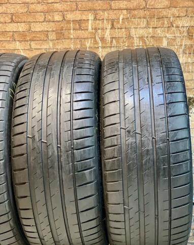 Michelin Pilot Sport 4 225/45 R19