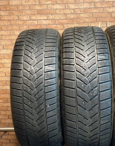 Goodyear UltraGrip Performance SUV Gen-1 235/60 R18