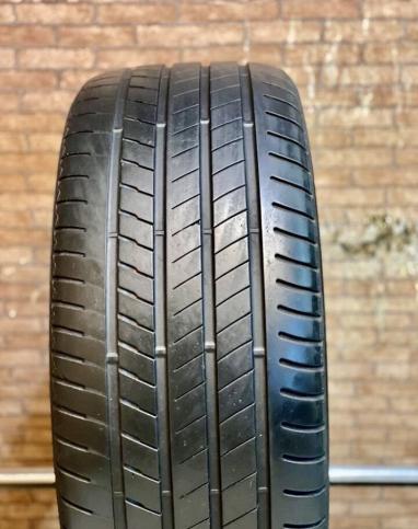 Bridgestone Alenza 001 275/45 R20