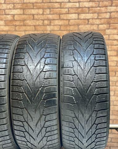 Nokian Tyres Hakkapeliitta R2 235/60 R17