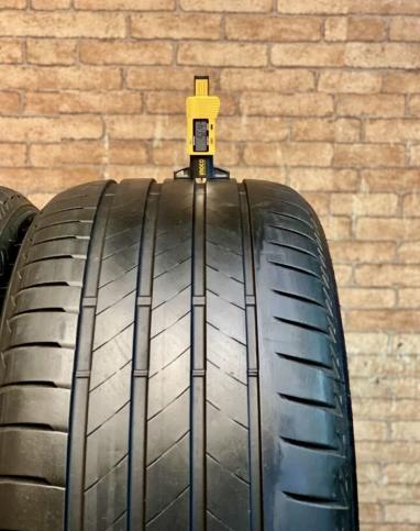 Bridgestone Turanza T005 285/35 R20