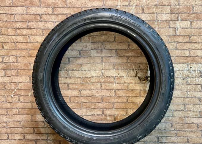 Pirelli Ice Zero 2 245/40 R19