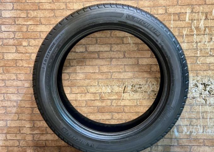 Michelin Latitude Tour HP 235/55 R20