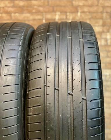 Michelin Pilot Sport 4 SUV 235/55 R19