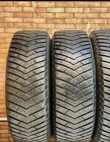 Goodyear Ultragrip Ice Arctic 225/65 R17