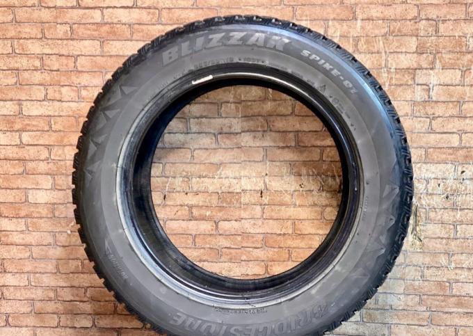 Bridgestone Blizzak Spike-01 255/55 R18