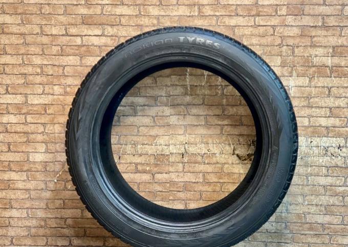 Nokian Tyres WR SUV 4 275/45 R21