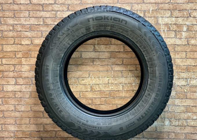 Nokian Tyres Hakkapeliitta 5 SUV 215/70 R16