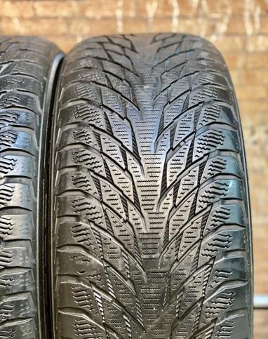 Nokian Tyres Hakkapeliitta R2 235/55 R17