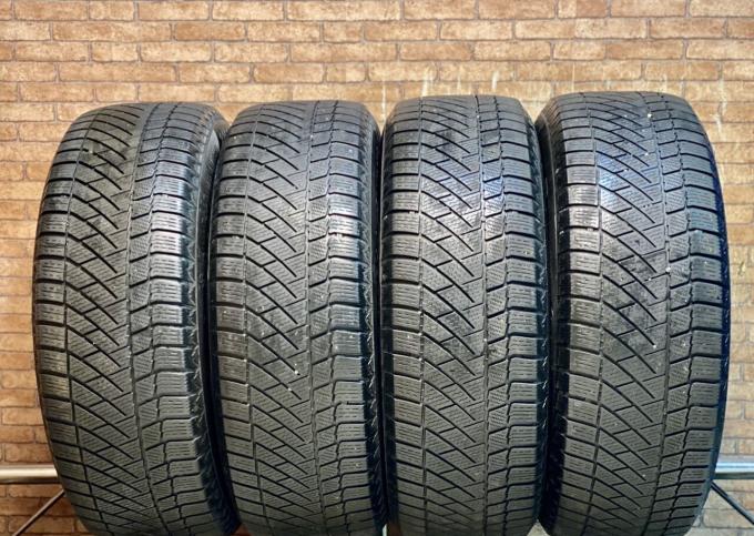 Continental ContiVikingContact 6 SUV 225/65 R17