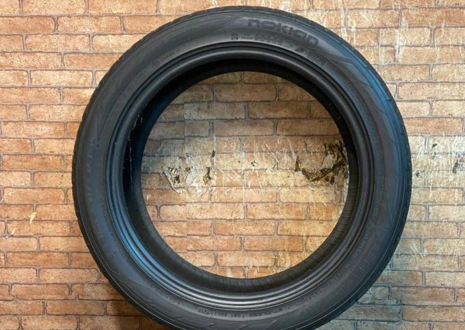 Nokian Tyres Hakkapeliitta R2 235/45 R17