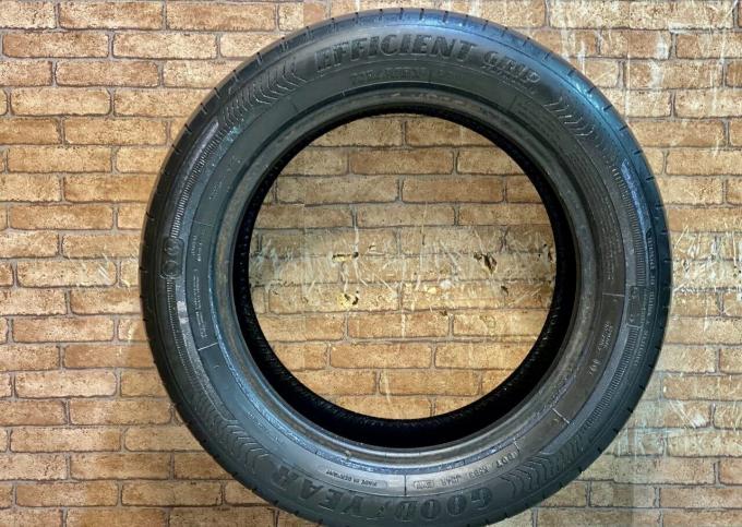 Goodyear EfficientGrip Performance 215/55 R16