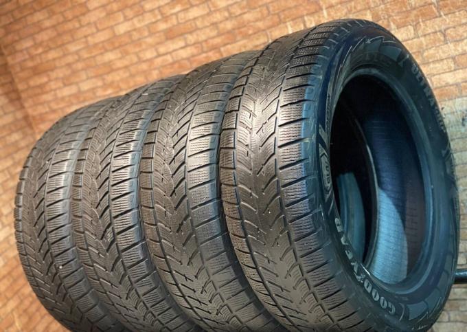 Goodyear UltraGrip Performance SUV Gen-1 235/60 R18