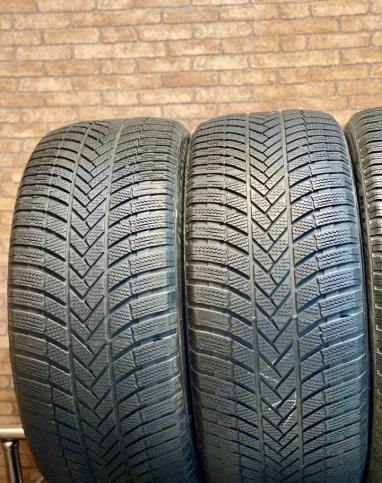 Bridgestone Blizzak LM-005 285/45 R20