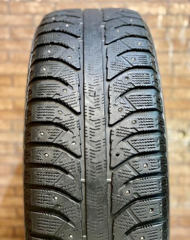 Bridgestone Ice Cruiser 7000 235/65 R17