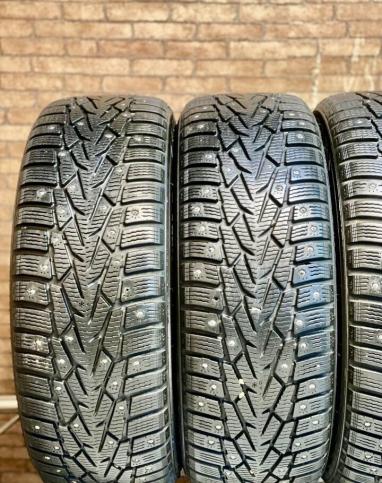 Nokian Tyres Hakkapeliitta 7 SUV 215/65 R16