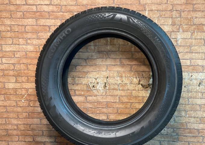 Kumho WinterCraft SUV Ice WS51 235/60 R18