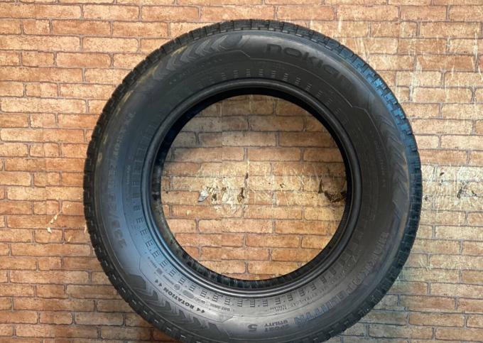 Nokian Tyres Hakkapeliitta 5 SUV 235/65 R17