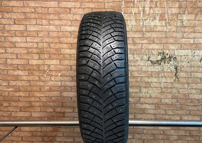 Michelin X-Ice North 4 215/60 R17