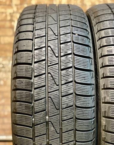 Hankook Winter I'Cept IZ W606 215/55 R17