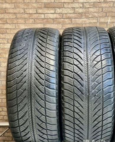 Goodyear UltraGrip 8 245/45 R19