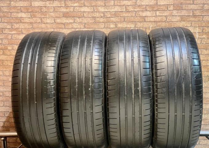 Pirelli P Zero PZ4 235/55 R18