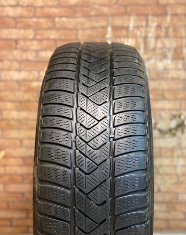 Pirelli Winter Sottozero 3 225/50 R18