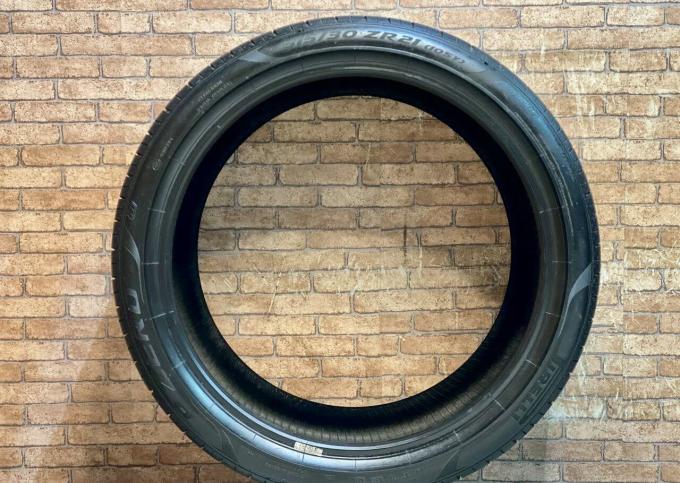 Pirelli P Zero PZ4 315/30 R21