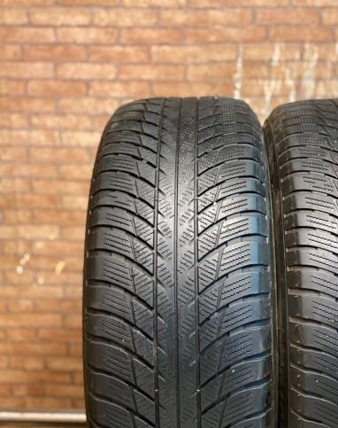 Bridgestone Blizzak LM-001 225/55 R17