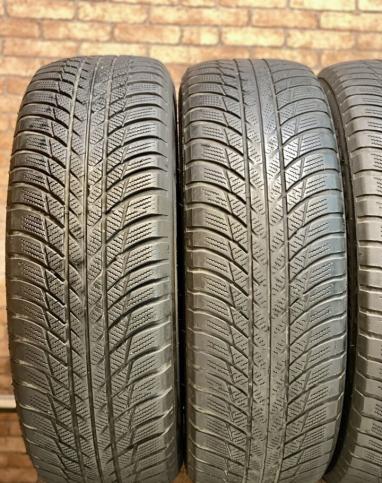 Bridgestone Blizzak LM-001 215/65 R17