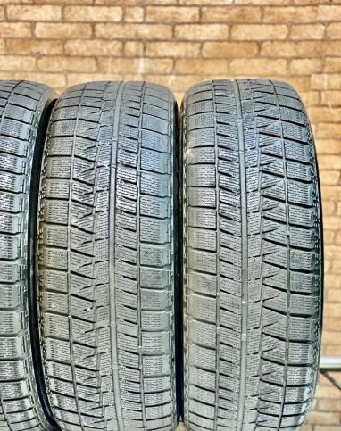 Bridgestone Blizzak Revo GZ 225/60 R17