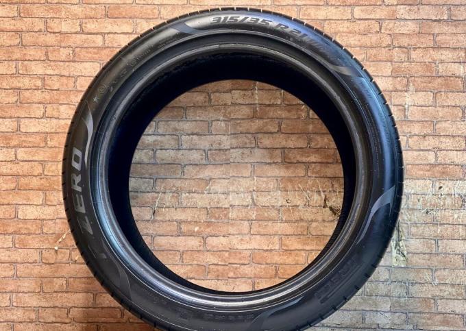 Pirelli P Zero PZ4 315/35 R21