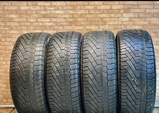 Continental ContiCrossContact Viking 235/55 R17