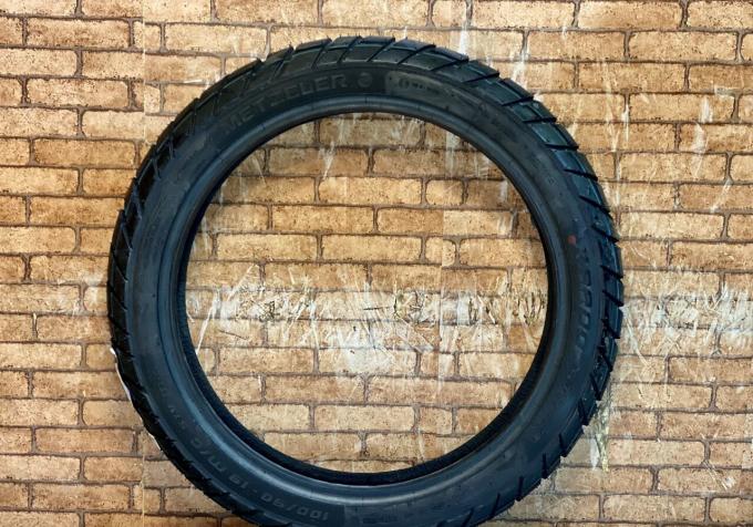 100/90 R19 Metzeler Karoo Street No197 новая мото