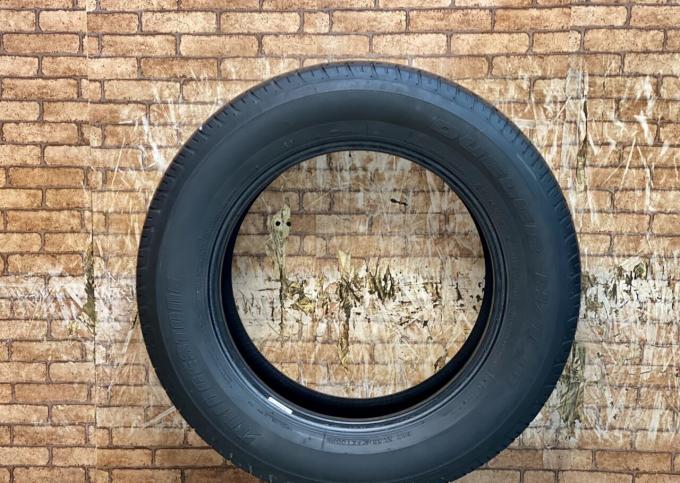 Bridgestone Dueler H/T 687 225/65 R17