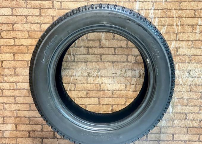 Yokohama Ice Guard F700Z 235/55 R17