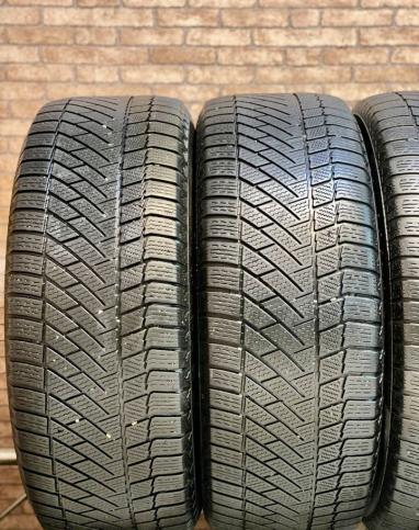 Continental ContiVikingContact 6 SUV 255/55 R19