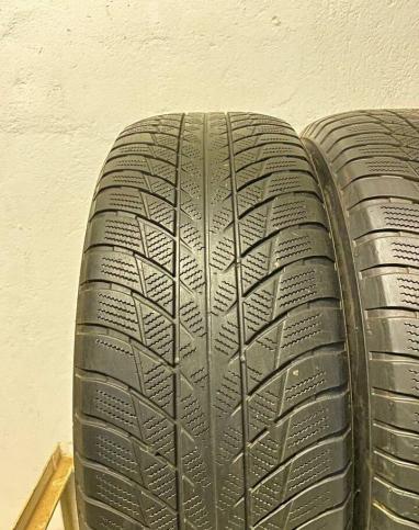 Bridgestone Blizzak LM-001 225/60 R18