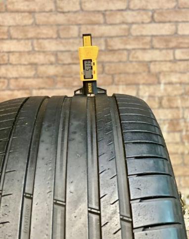 Michelin Pilot Sport 4 SUV 295/35 R23