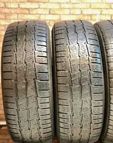 Michelin Agilis Alpin 215/60 R17