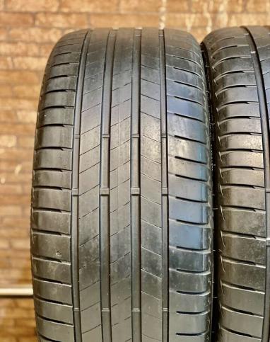 Bridgestone Turanza T005 255/40 R20